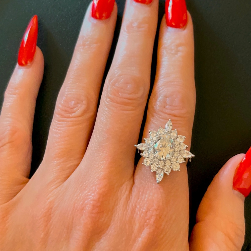 KC Chic Designs- Highball .925 Sterling Silver Moissanite ring. 💍 size 5-6